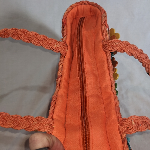 Alma Tonutti Colorful Weave Basket Purse with Flower Details - Picture 9 of 9